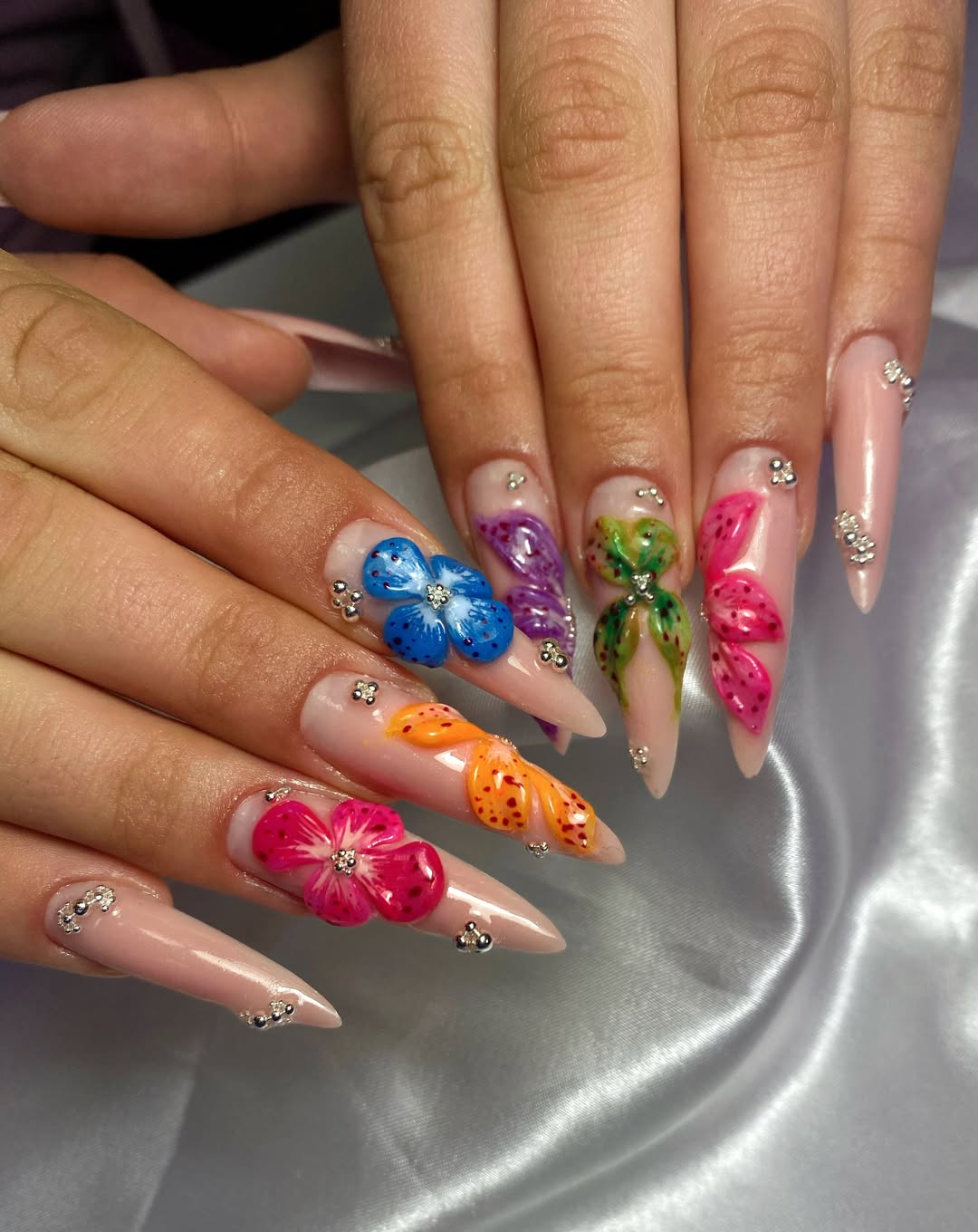 mooshkaa_nails