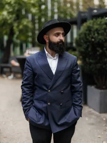 armen_showman