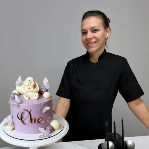 viktoria_kit_cake