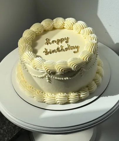 viktoria_kit_cake