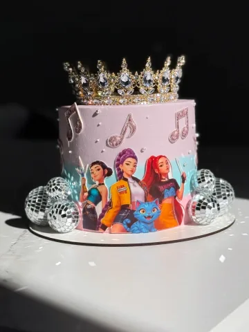 viktoria_kit_cake