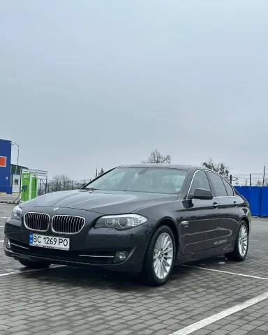uman.auto.tema