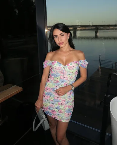 laura_378