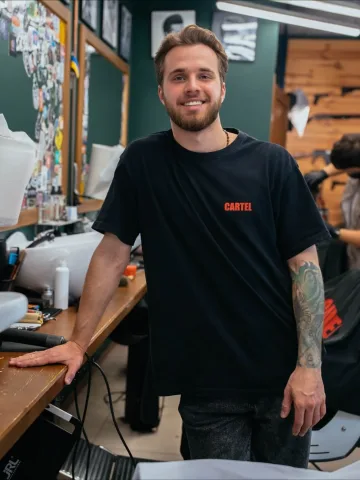 cartelbarbershopwro