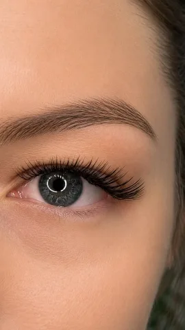 lash_naturale