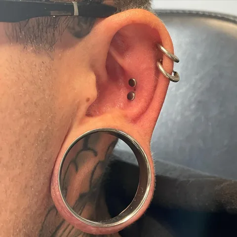 bambi.piercing.tattoo